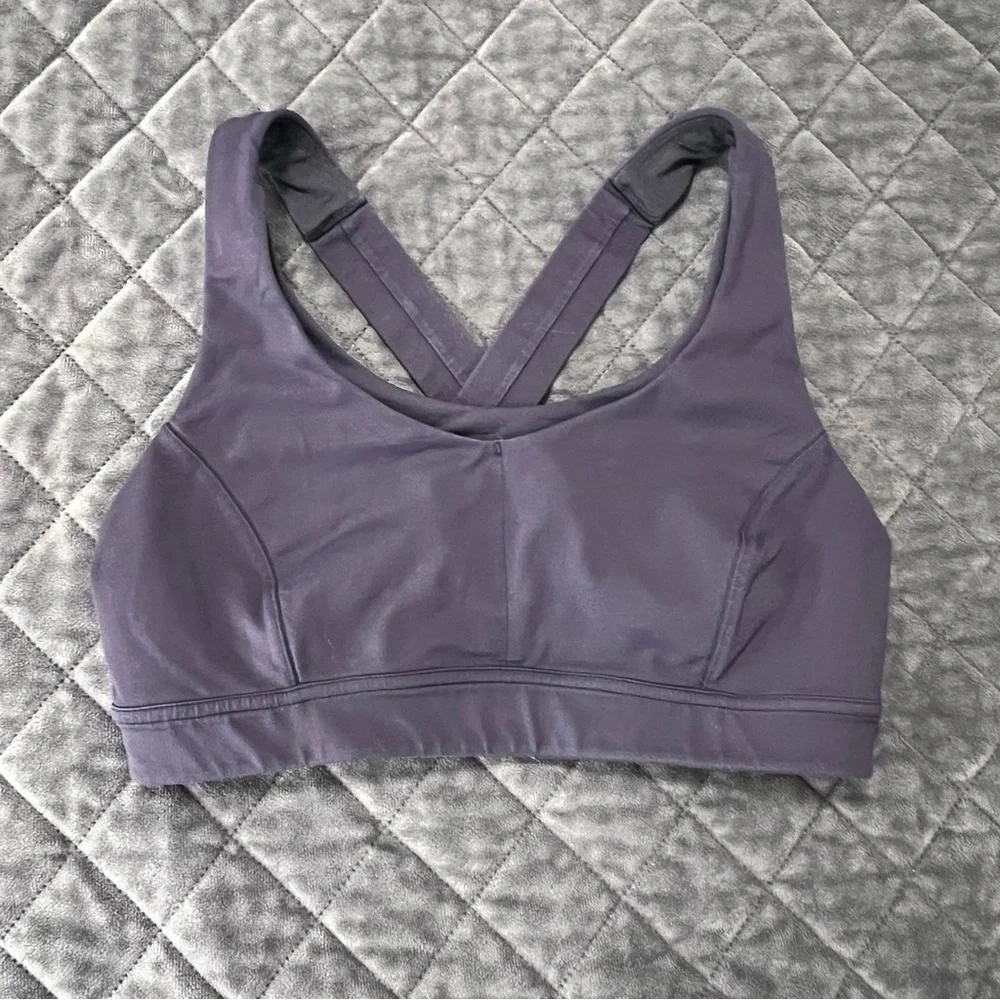 Lululemon Sports Bra Women’s Size 6 Cross Back Navy Blue Athletic Racerback FF